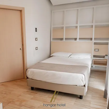 Hangar 4* Teverola