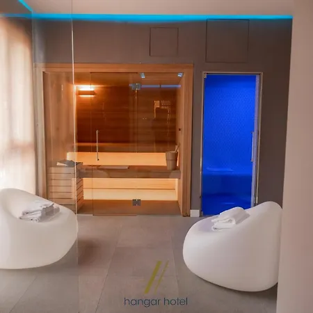 Hangar 4* Teverola