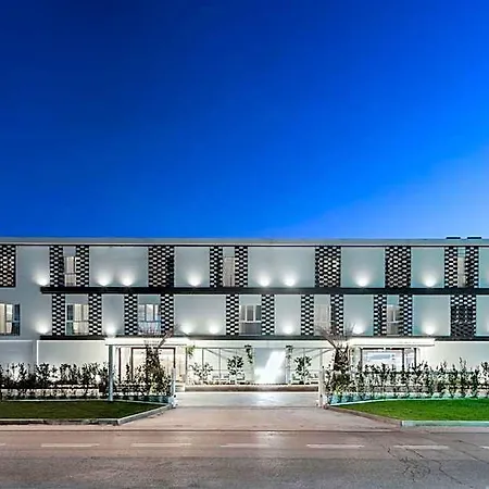 Hotel Hangar Teverola