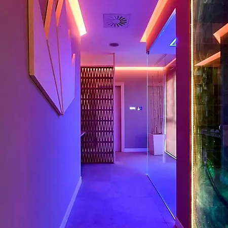 Hotel Hangar 4*