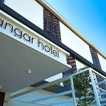 Hangar Hotel 4*