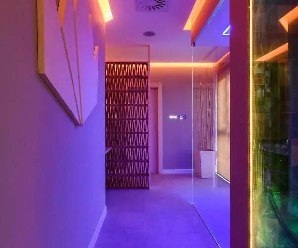 Hangar Hotel
