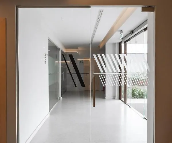 Hotel Hangar Teverola