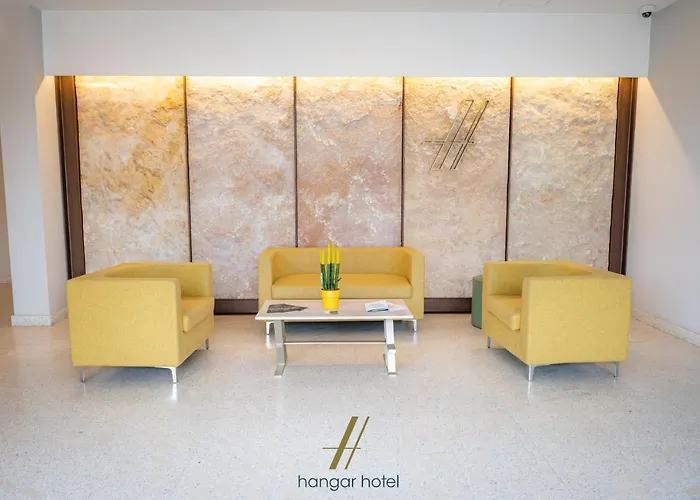 Hangar Hotel Teverola