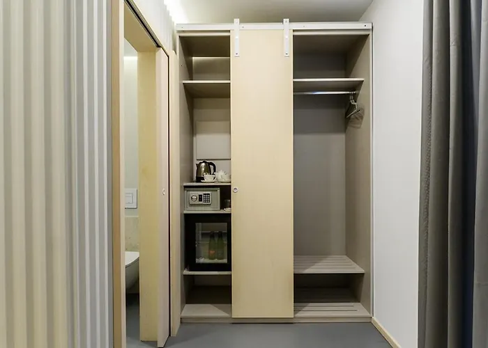 Hotel Hangar 4*